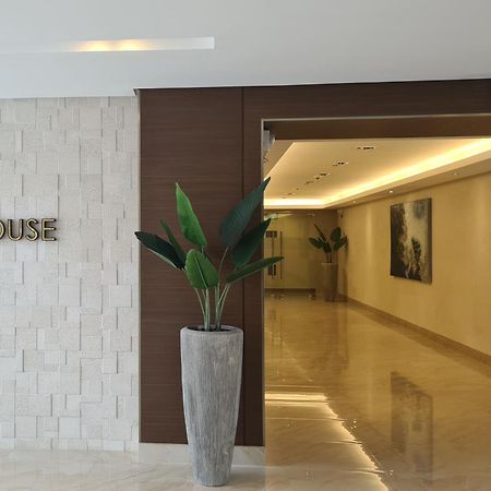 Cozy Penthouse 2Br Suite W Balcony - Amazing Manila Bay View And City Skyline Near Moa Pasay Kültér fotó
