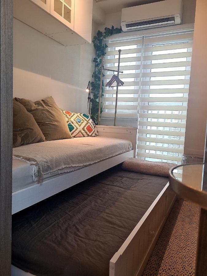 Cozy Penthouse 2Br Suite W Balcony - Amazing Manila Bay View And City Skyline Near Moa Pasay Kültér fotó