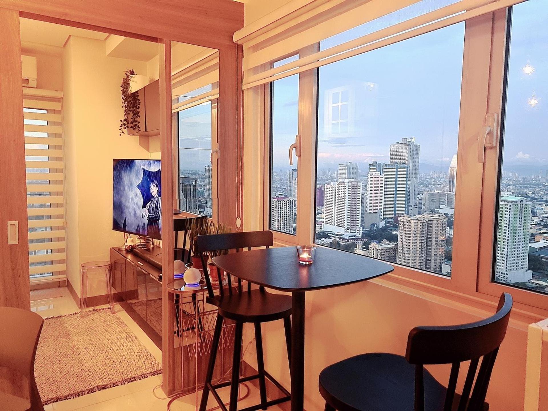 Cozy Penthouse 2Br Suite W Balcony - Amazing Manila Bay View And City Skyline Near Moa Pasay Kültér fotó